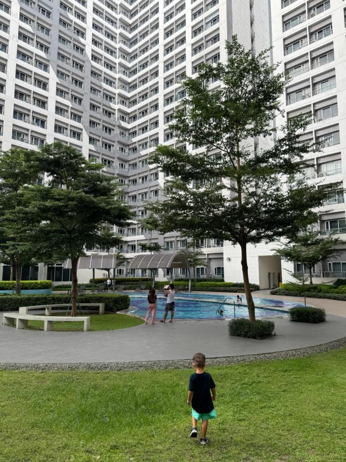 LD Cozy Condo - Grace Residences, Taguig City near BGC - B&B Manila