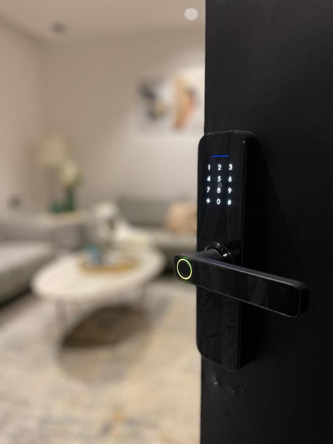 شقة انيقه بصاله وغرفه نوم - دخول ذاتي - B&B Riyad