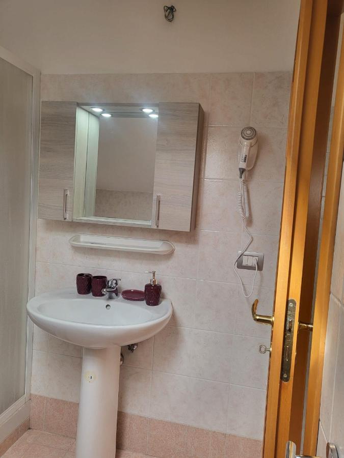 Camera Matrimoniale con Bagno Privato