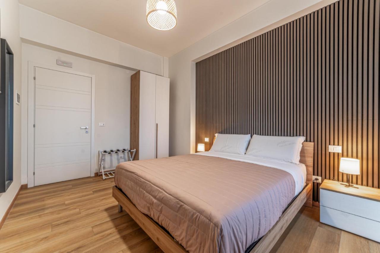 Standard Double Room with Shared Bathroom
