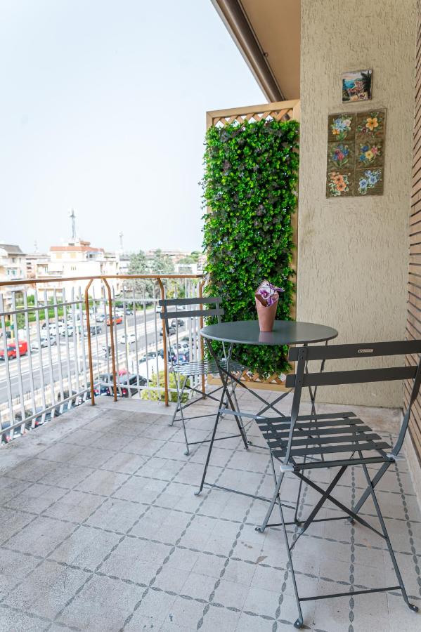 Lorena Cozy Rooms - Ospedale Gemelli - WiFi - B&B