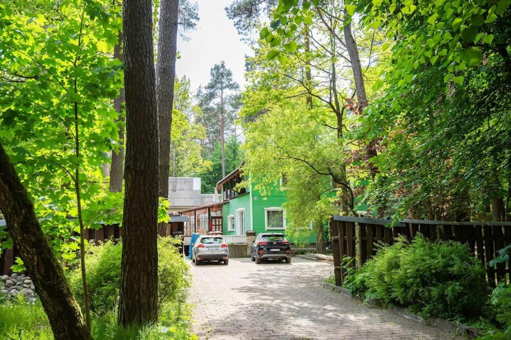 Vilnius Pinewood Apartment - B&B
