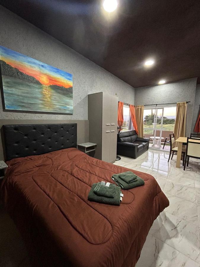 Basic Triple Room
