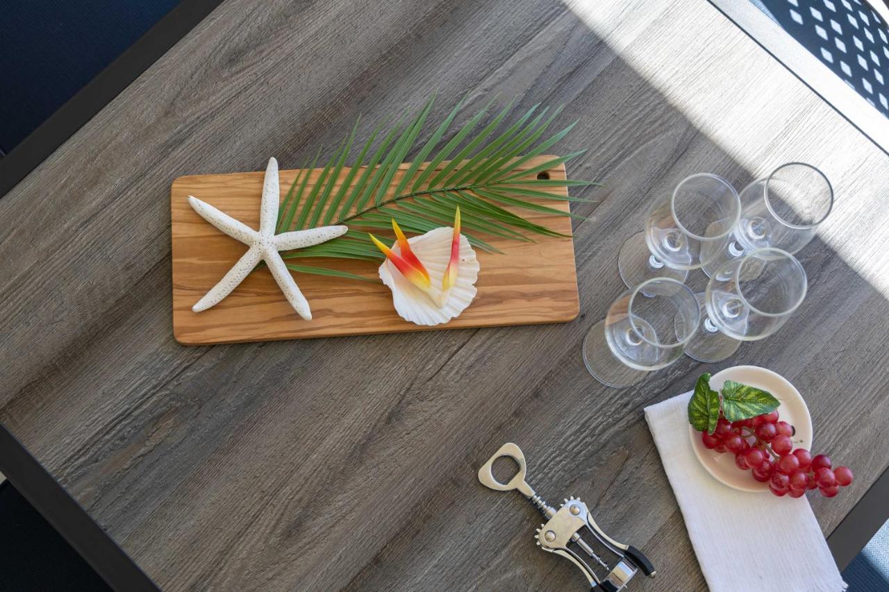 Newly Renovated with Ocean View Near Waikiki Beach - Bed and Breakfast Honolulu