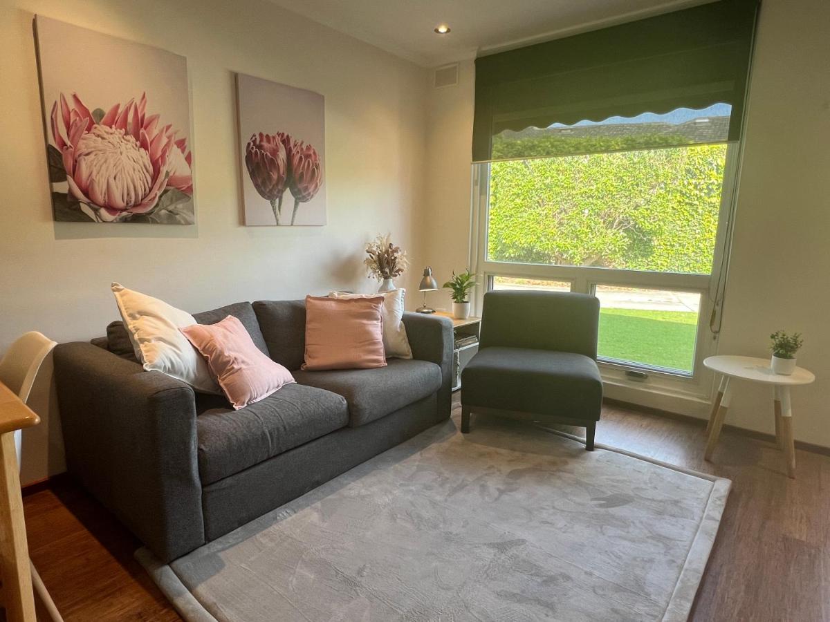 TrooBloo Unit by The Pat in Glenelg North - Ferienwohnung Glenelg