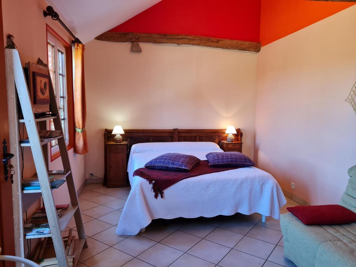 Charmante suite Volière au RDC, parking privé - FR-1-590-470 - Bed and Breakfast Bonnée