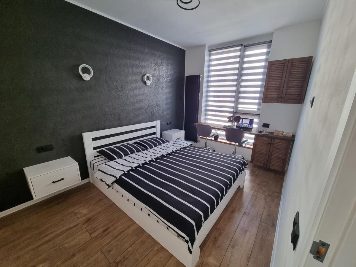 Avalon Holiday Стрийська Aвтовокзал - B&B