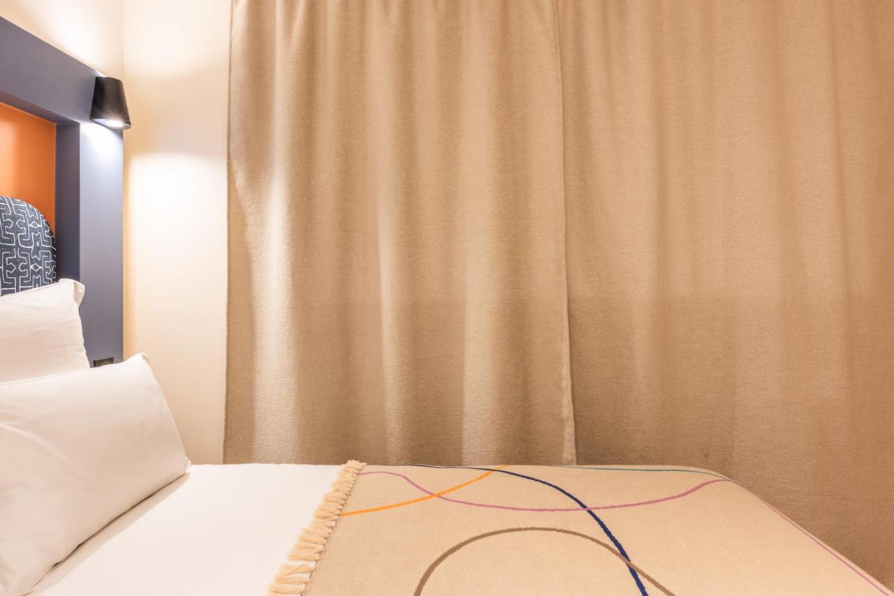 One-Bedroom Apartment with Terrace