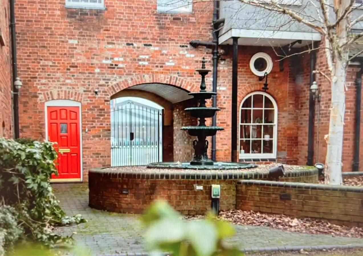 Millside Lodge - Easy walk to Shops, Attractions, - Bed and Breakfast