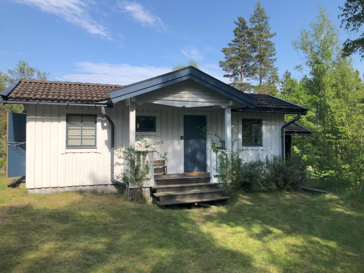 Stort boende nära strand - B&B Herräng