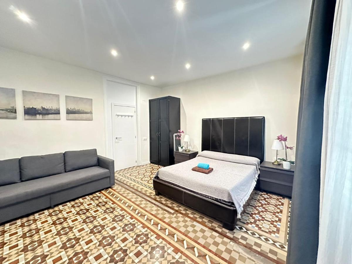 Quadruple Room with Shared Bathroom