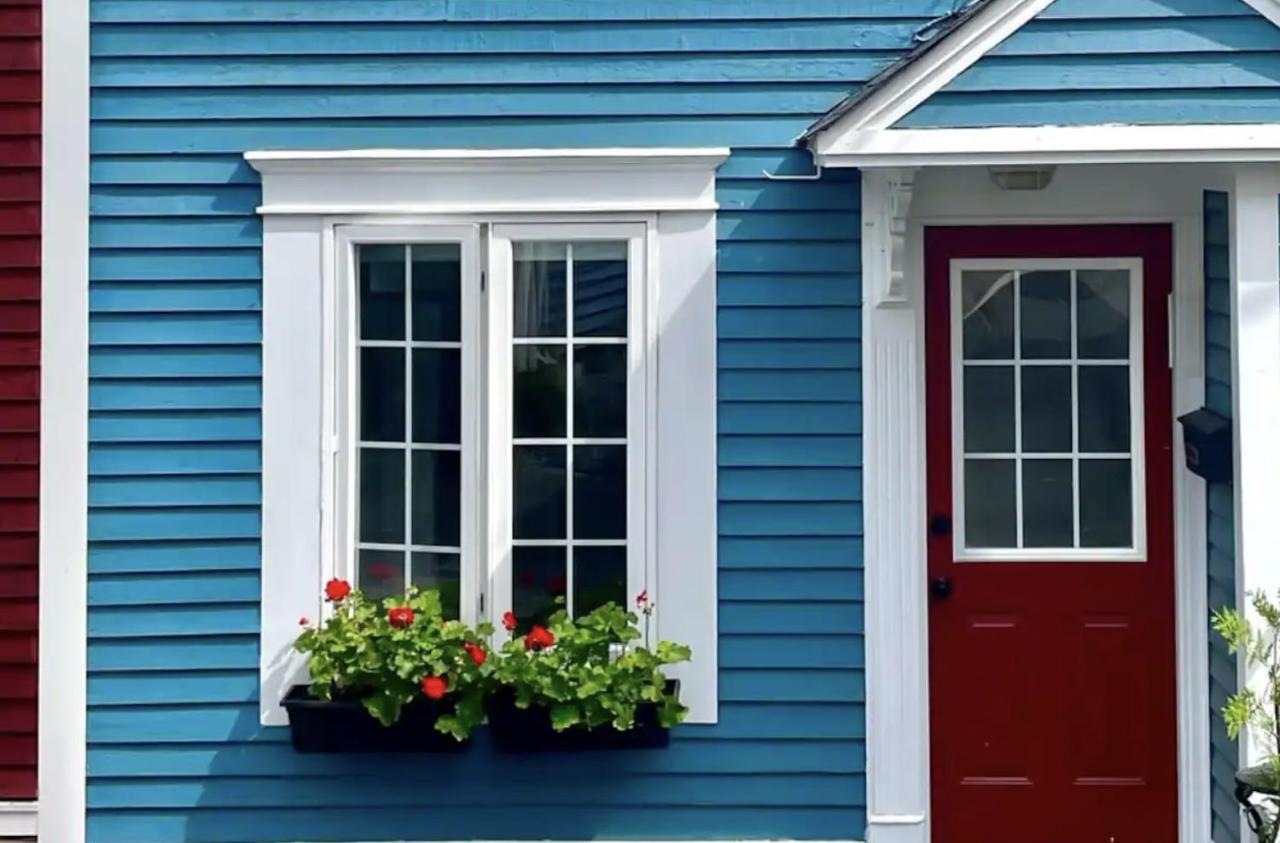 Cute & cozy 2 bedrooms townhouse downtown St Johns 2 mins walk to water ! - Bed and Breakfast