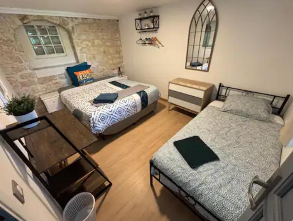 V - Villa 2022 PARIS EXPO-3min metro-8 rooms-12 beds - Chambres d'hôtes Bagneux