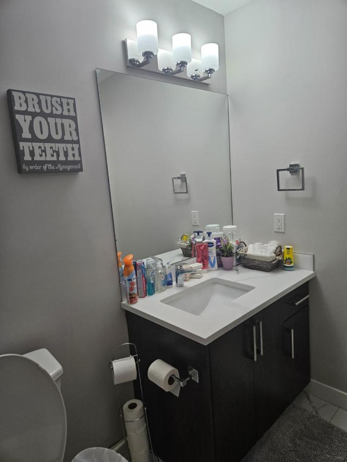 Wola's Place - B&B Calgary