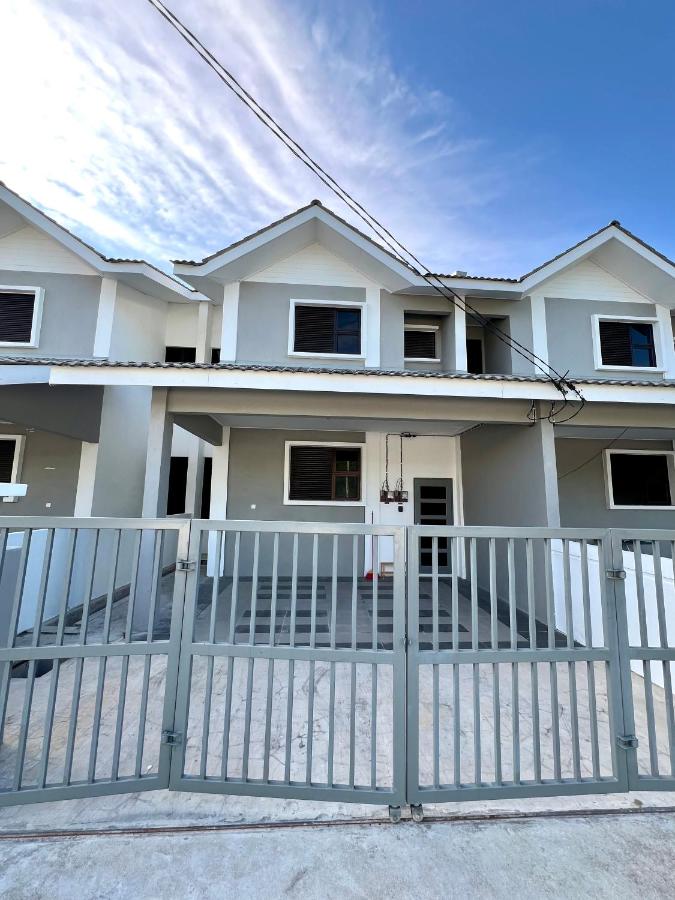 7STAY STUDIO at Kuala Terengganu for 2-4Pax -20min to MayangMall-Drawbridge-PasarPayang - B&B