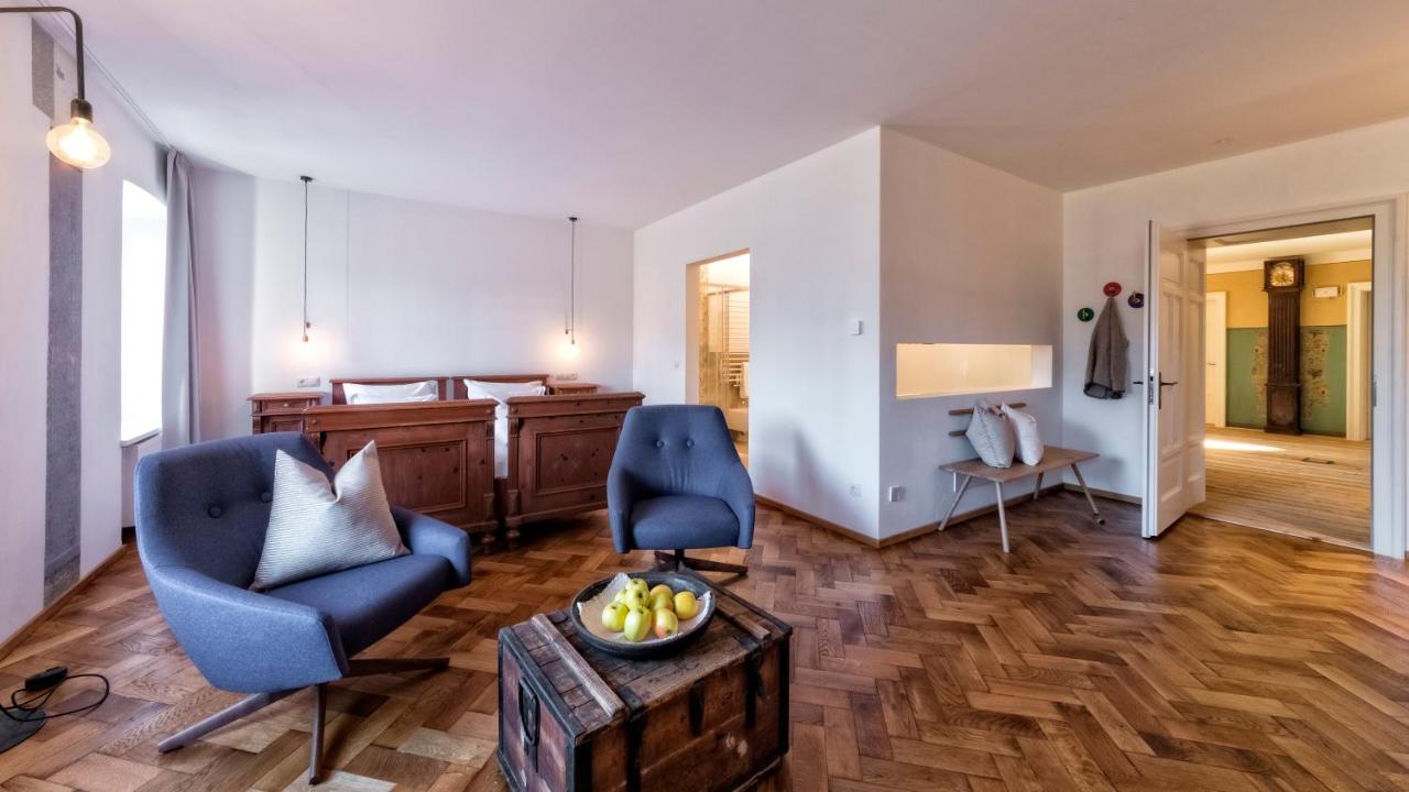 Camera Matrimoniale Superior con Balcone