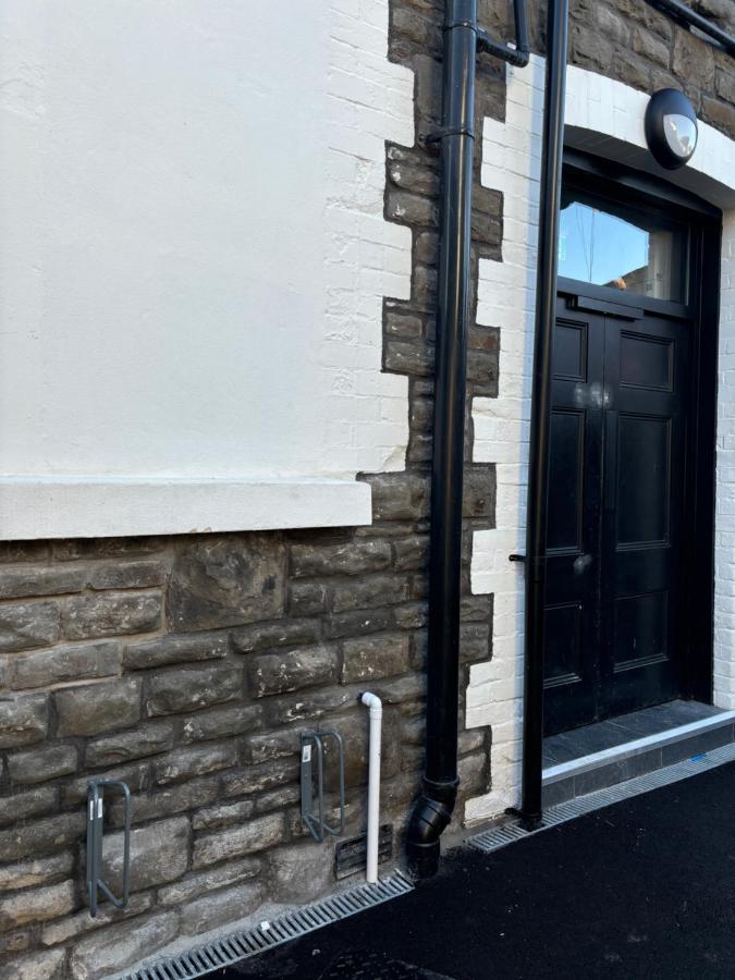 MODERN SPACIOUS 2-BED & High Ceiling - B&B Cardiff