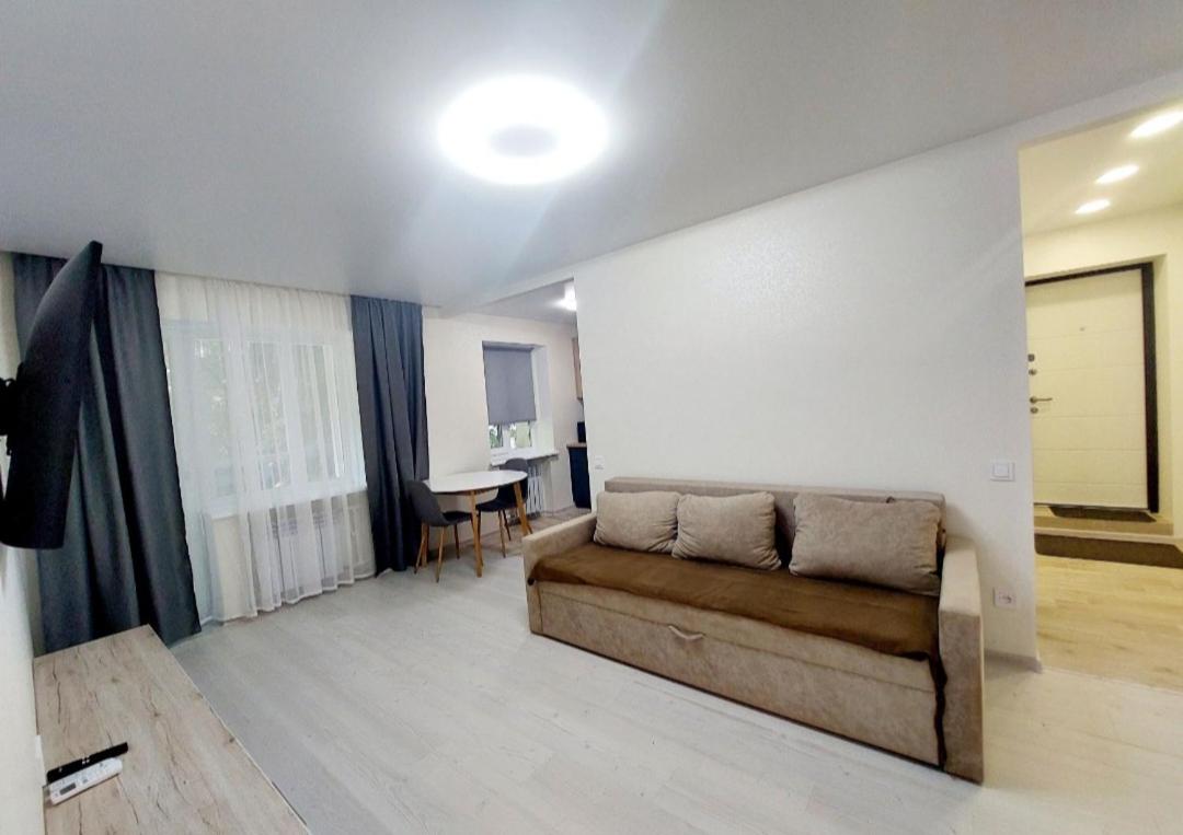 2 комнатная квартира, Запорожское щоссе 5, Дафи, Пр Гагарина - Chambres d’hôtes