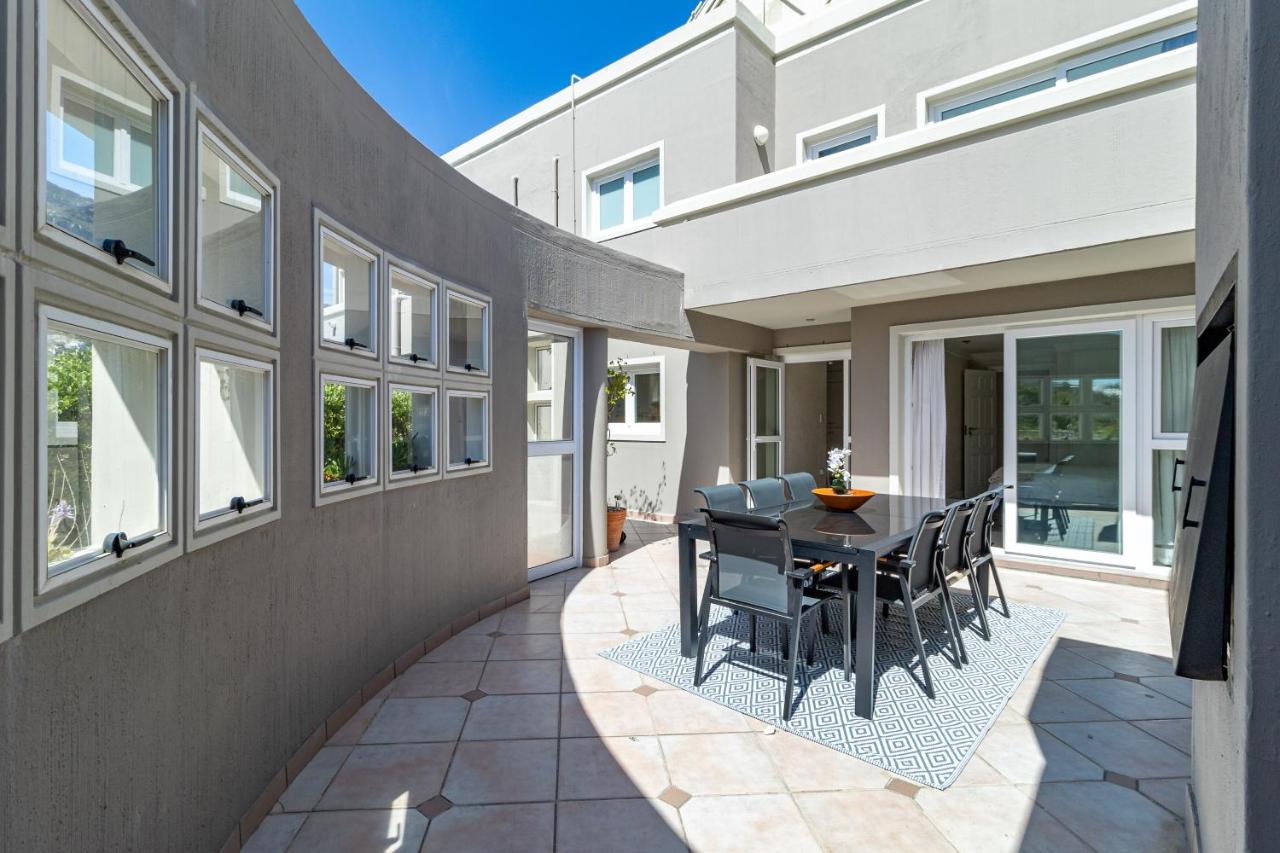 Beachfront Seaview Villa, Beach Club, HoutBay, Cape Town, South Africa - Ferienwohnung Kapstadt