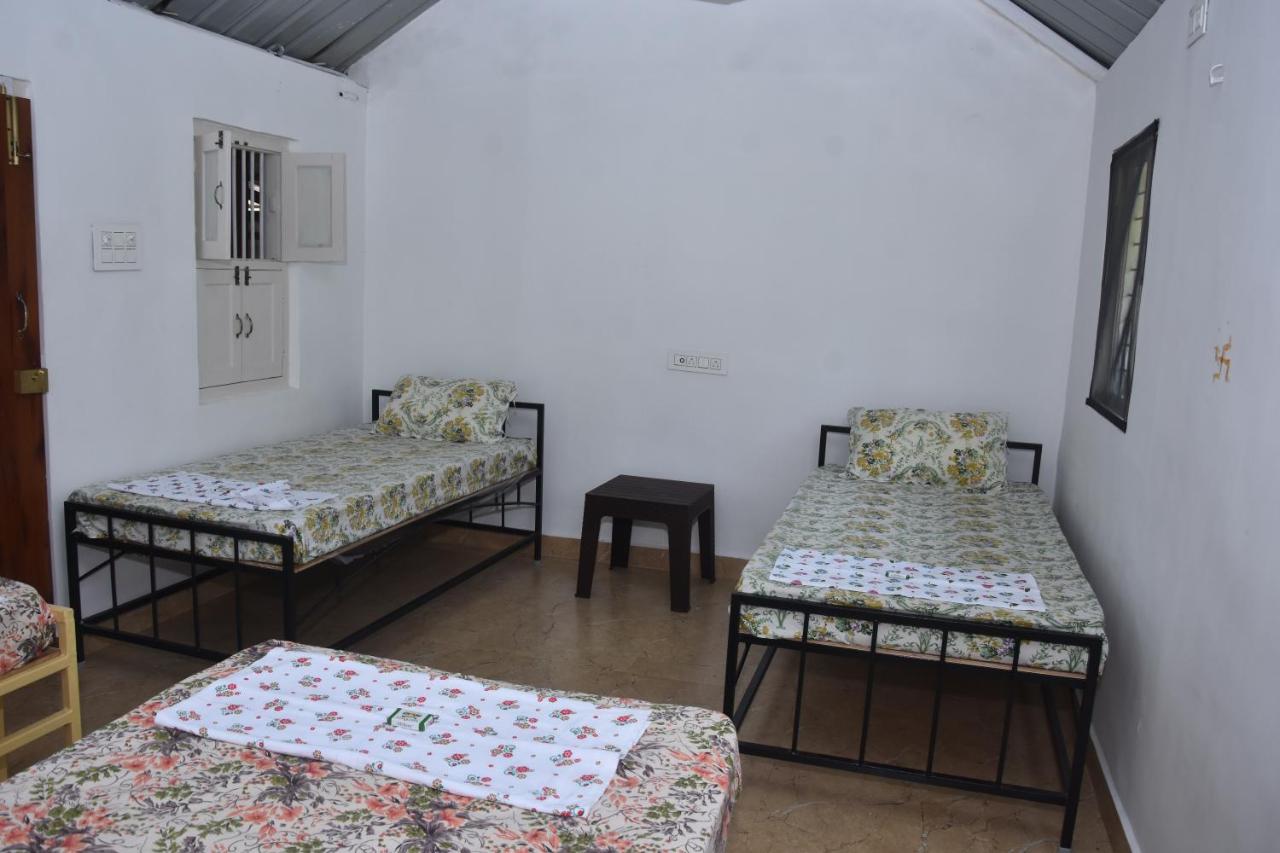 Triple Room with Shared Bathroom