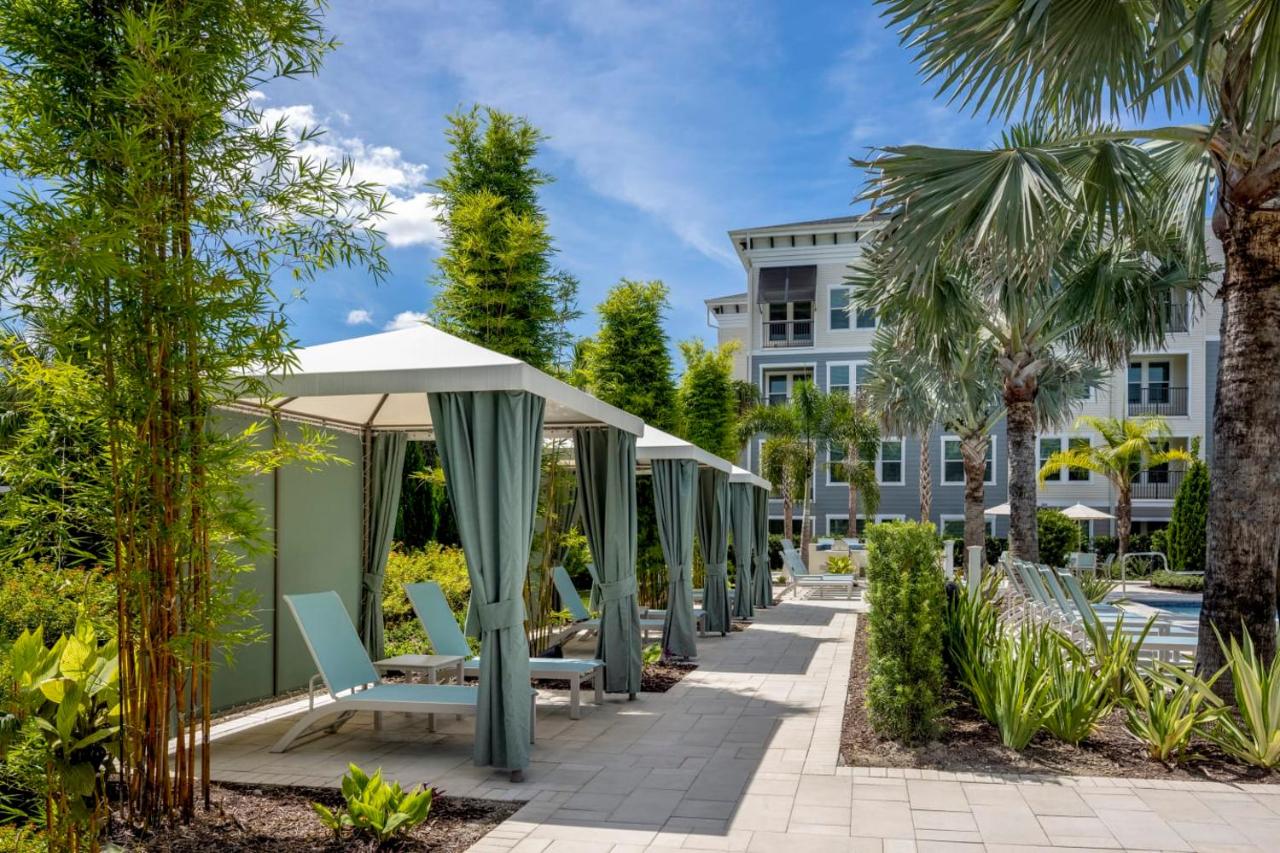 Resort Feel - King Bed - POOL - Hot Tub - Long Stay - Pets - Moffitt - Gated - Gym - Wifi - USF - Elevators - WT2 - B&B