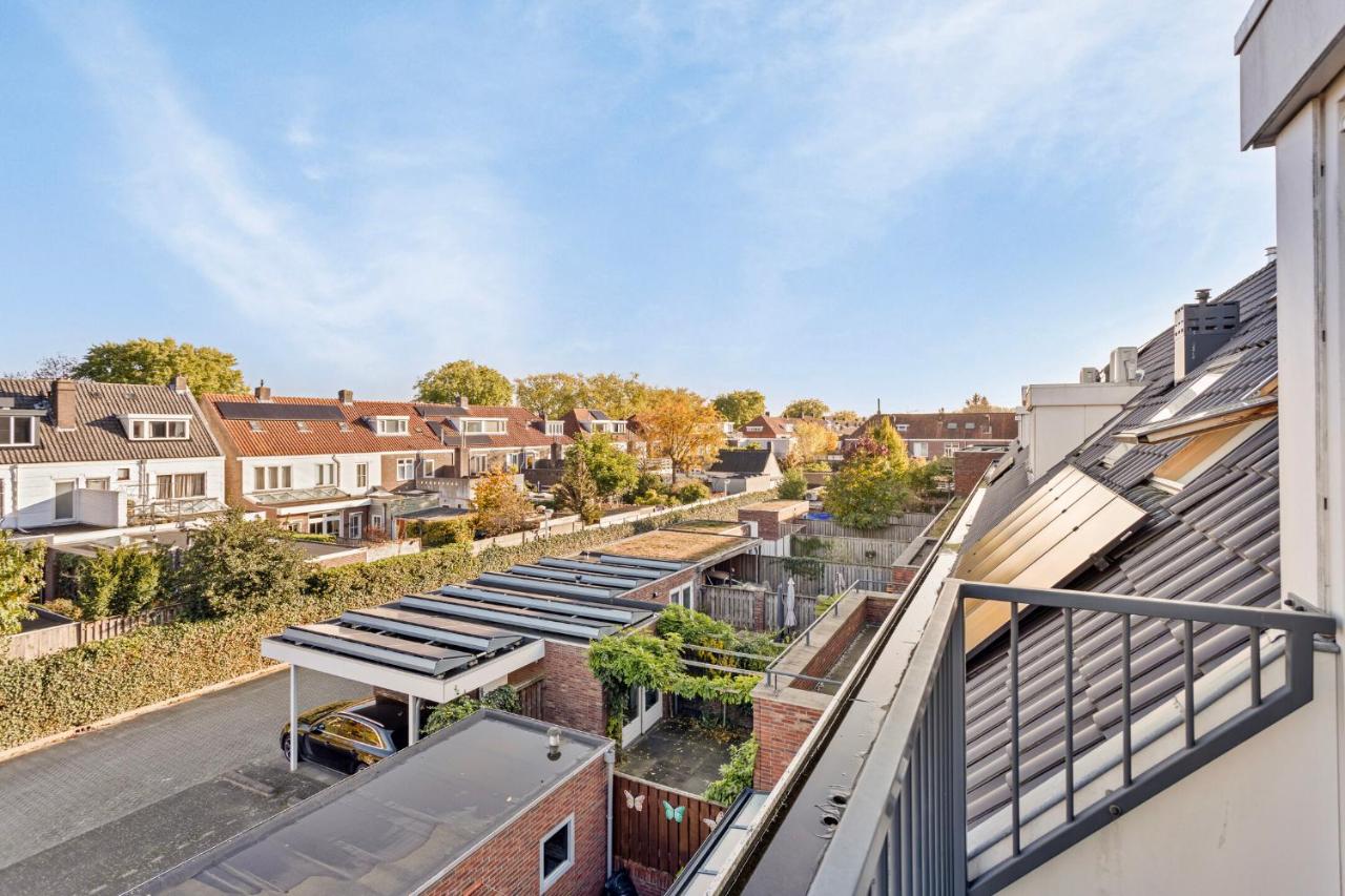 Lighting Stays - B&B Eindhoven