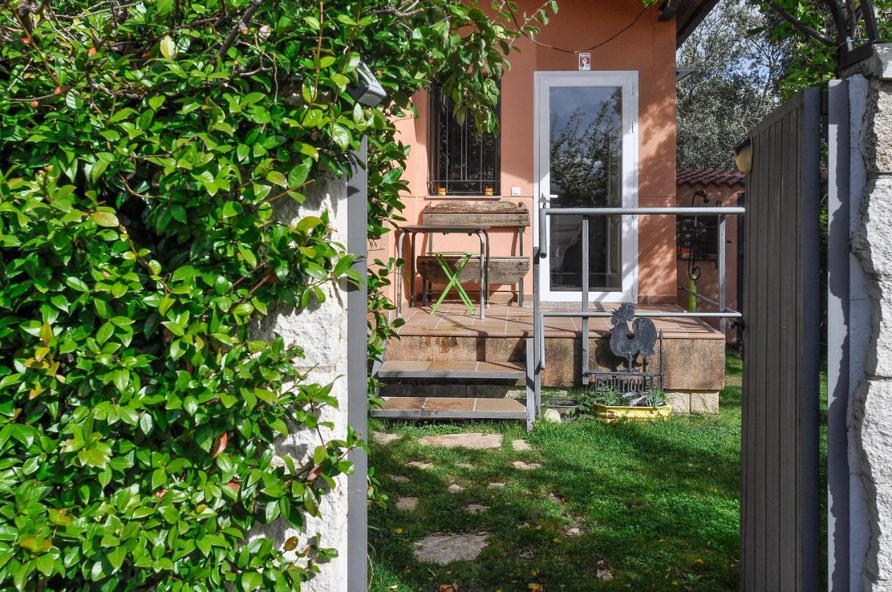 Acogedora casa con verde jardín by CABANA Rentals - B&B