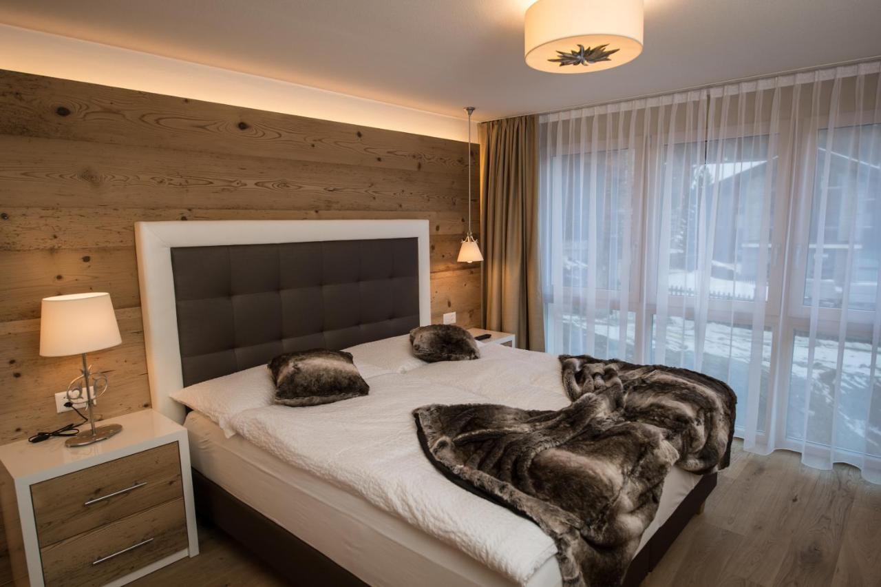 One-Bedroom Apartment with Matterhorn View