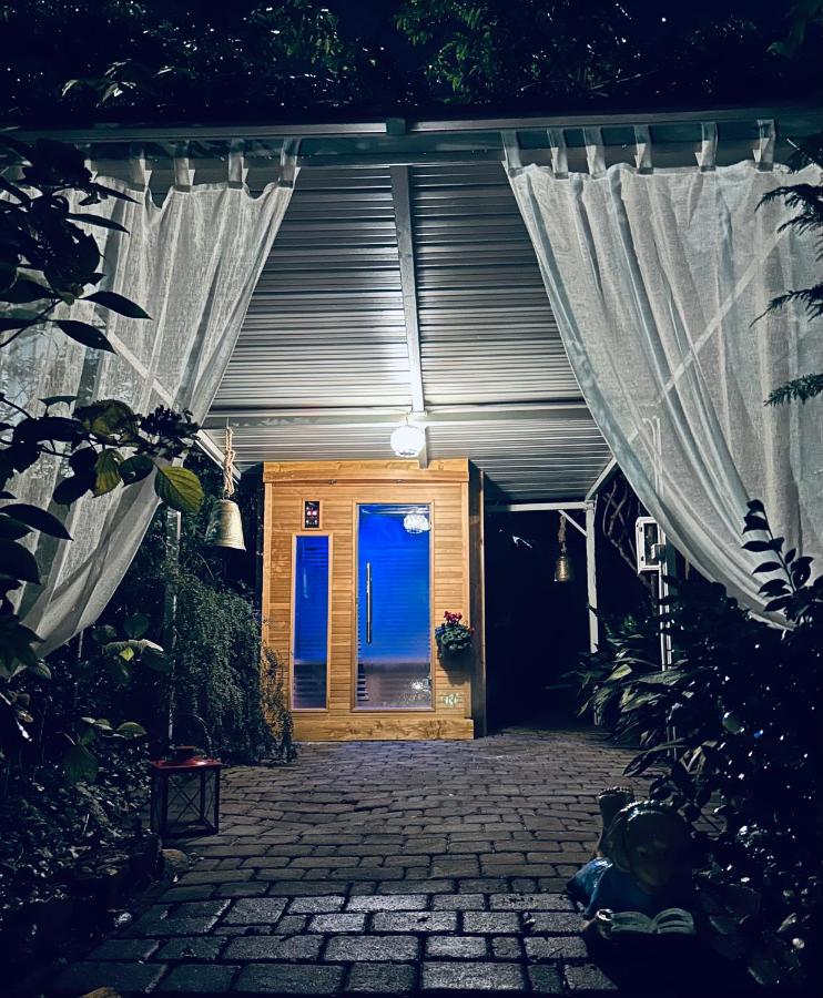 LA CURT guest house - B&B