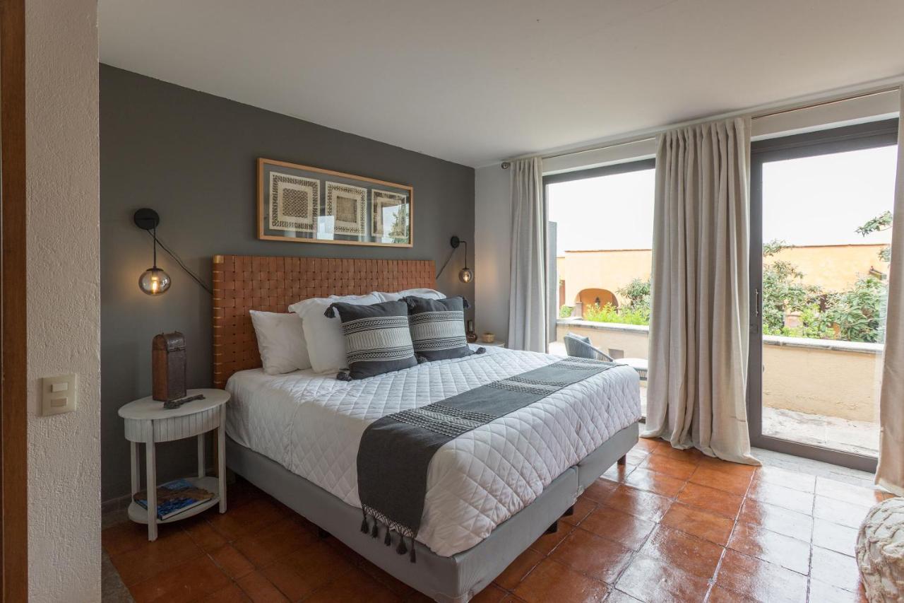 Casa Los Arcangeles, Modern 2BR with Outdoor Patio - Bed and Breakfast
