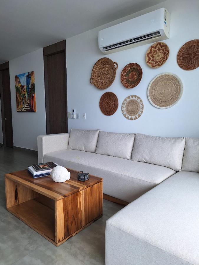 Beautiful, remodeled apartment in Spiaggia building, best area of Cartagena - B&B