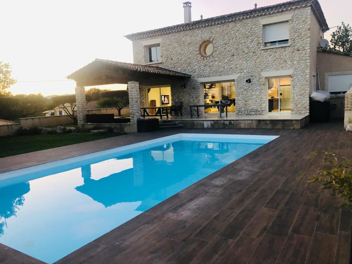 LA BASTIDE DU SOLEIL avec piscine, calme, randonnée à proximité - Ferienwohnung