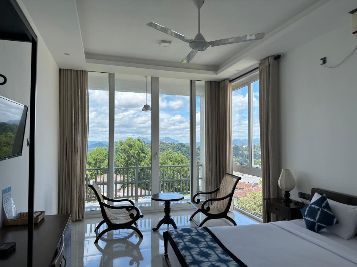 King Room with Mountain View