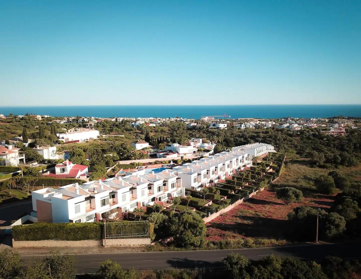 Three Bedroom Sea View Townhouse Villa - B&B Albufeira