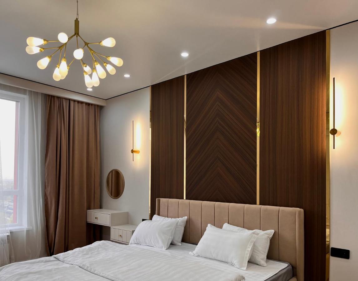 Premium Raimbek18 Residence, nearby metro & drinking water as a gift - B&B Almatý