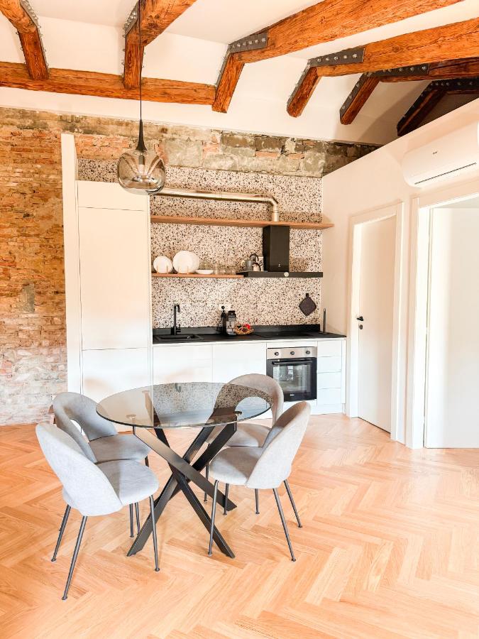 Trieste Boulevard Apartments app 2 - B&B