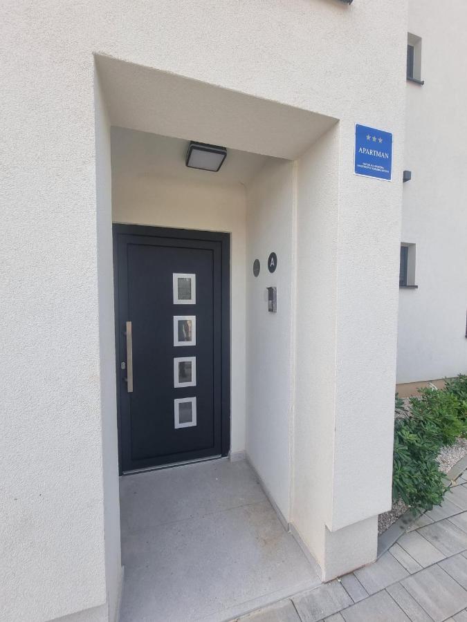 One-Bedroom Apartment with Sea View and Terrace