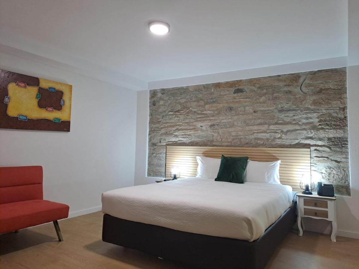 Chambre Double - Accessible aux Personnes à Mobilité Réduite 