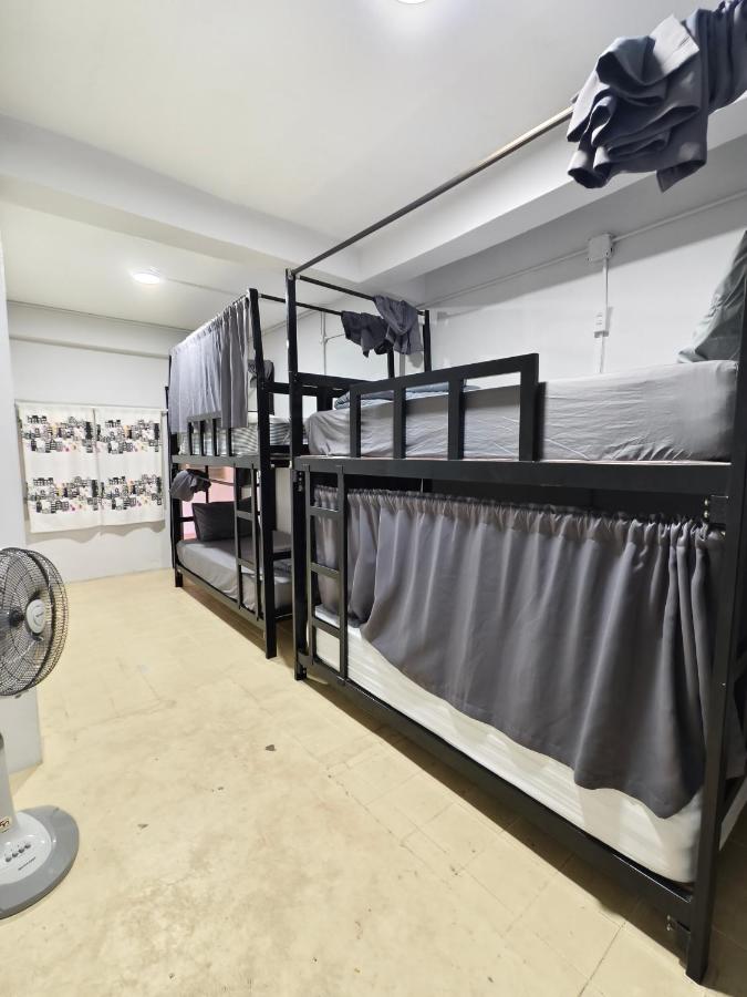 Bunk Bed in Mixed Dormitory Room