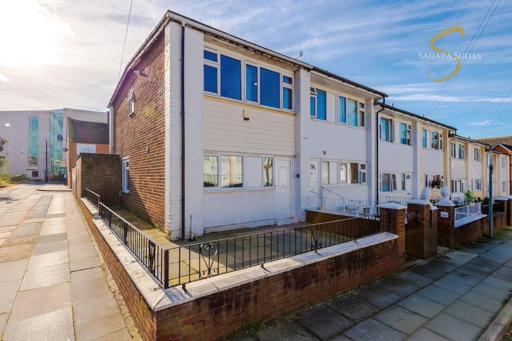 Modern 3BED - Liverpool Centre - Parking - Sleep 5 - B&B Liverpool