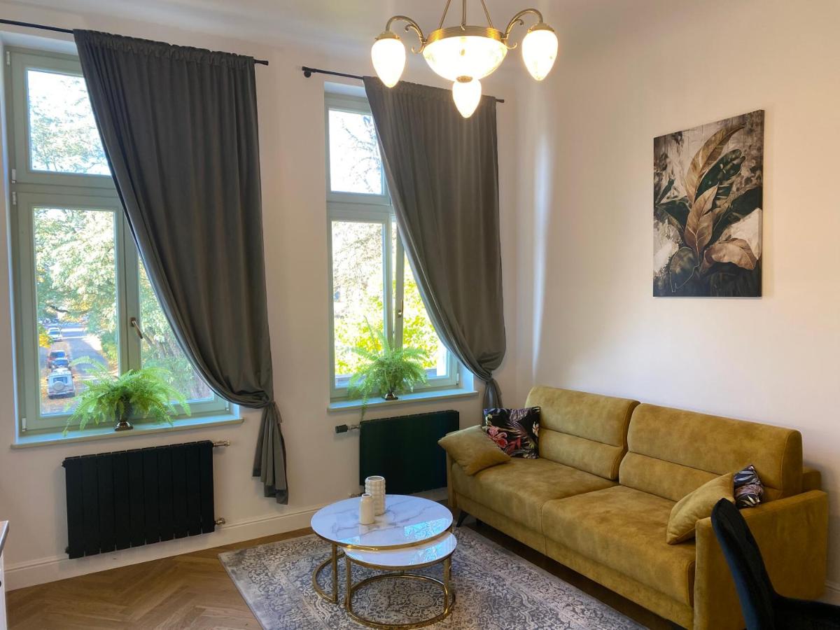 Apartament Mała Secesja - dla wyjątkowych gości, więcej niż hotel - 120 lat historii, komfort, prywatność