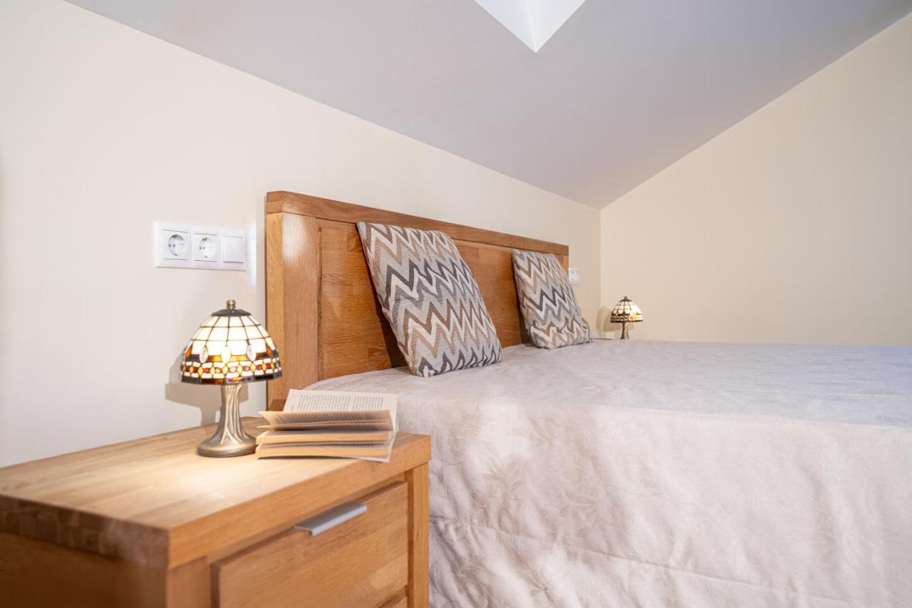 Camera Quadrupla Superior