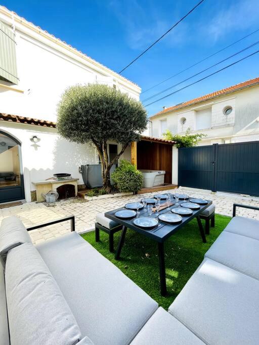 Casa Rochelaise - Jacuzzi - B&B