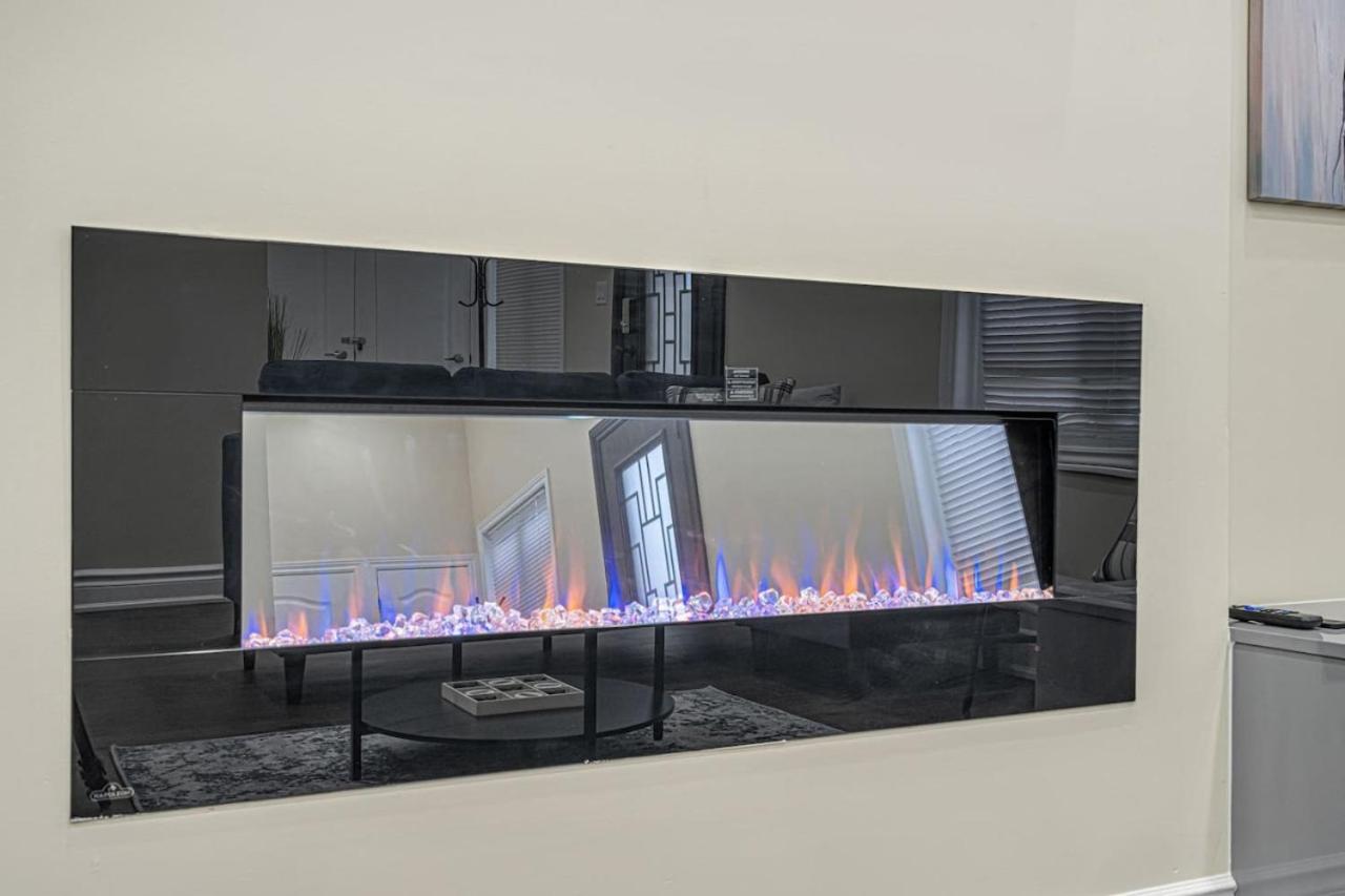 Stylish 5bed Home Near DT Hospitals GO Lake TiCats - B&B Hamilton