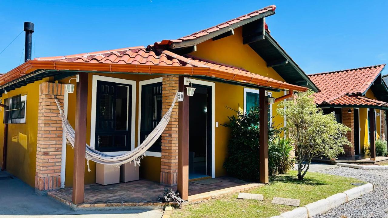 Chalé Ponta das Canas - Bed and Breakfast Florianópolis