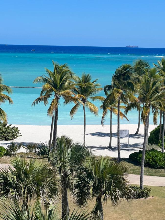 Luxury Cap Cana Marina & Beach 2 bedroom Apartment - B&B