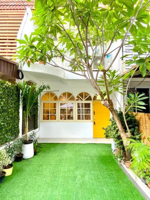 Entire House 6 people 3Beds 2Baths near BTS Asoke Terminal21 - B&B Bangkok