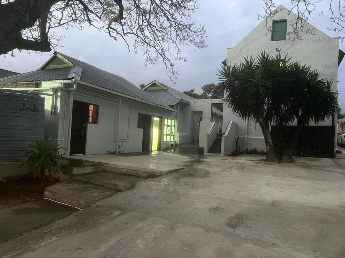 Heba Guest Lodge Two - Bed and Breakfast