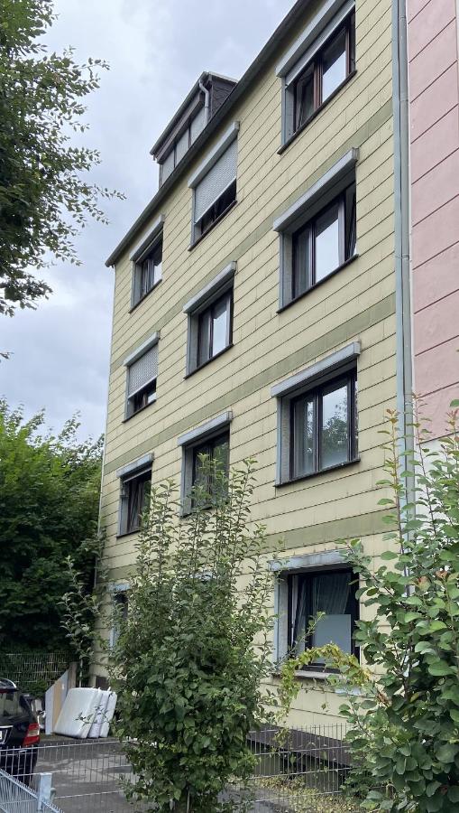 VAZ Apartments WU12 für Monteure, Küche, TV, WLAN, Parkplatz, Autobahnähe - Bed and Breakfast