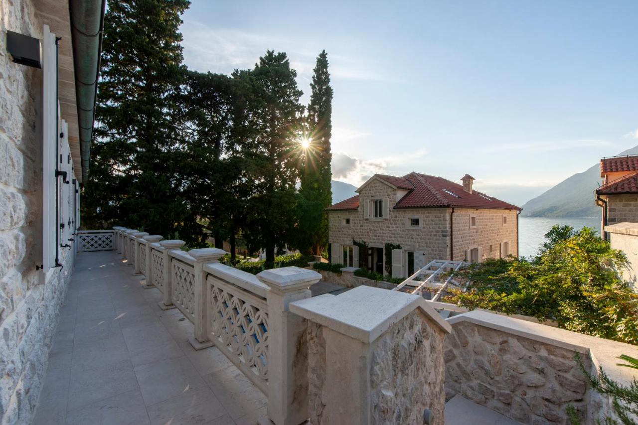 Villa Shah Complex - Bed and Breakfast Kotor